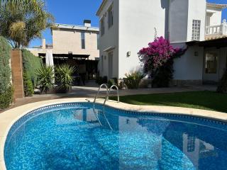Oliva Nova CHALET VILLA DE LUJO A 50 METROS DE LA PLAYA - Oliva - 2