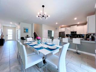 Spacious Home with Fun Decore and Game Room-4544TB - Kissimmee - 3