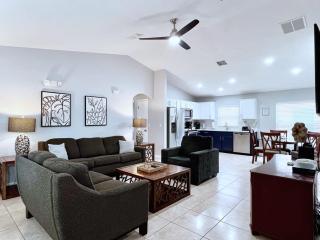Terrific Value 4Bd Pool Gm Spa Hm Sandy Ridge-640B - Davenport - 0