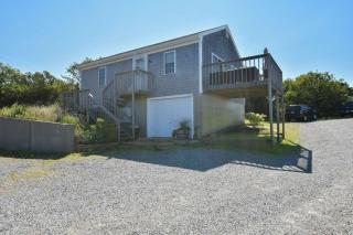 12215 - Beautiful Views of Cape Cod Bay Access to Private Beach Easy Access to P-Town - Truro - 9