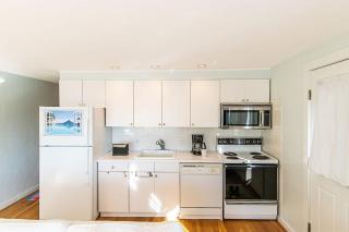 East End Condo Across from Assoc Beach - Provincetown - 4