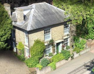 Billericay Georgian House Sleeps 6 - Pet Friendly - Billericay - 0