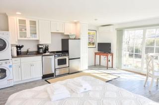 East End Condo w Beach Access - Provincetown - 3