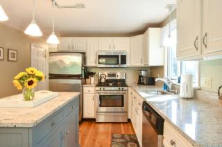 Hot Tub Central A C Dog Friendly - Eastham - 3