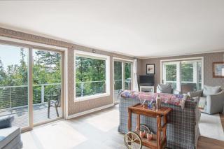 Marsh Front Home w Sweeping Views - 3