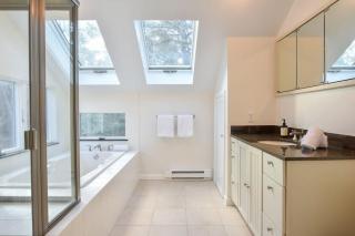 Private Location w Guest House - Wellfleet - 9