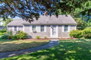 Walk to Water w Stunning Cove Views - Eastham - 7