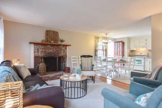Minutes to Oceanside Beaches - Eastham - 7
