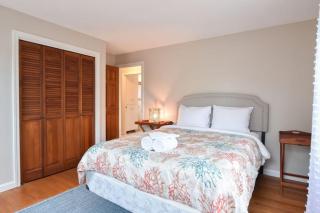 Minutes to Oceanside Beaches - Eastham - 1