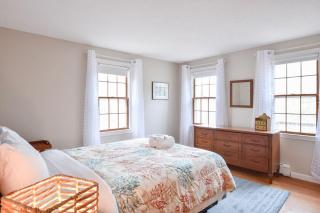 Minutes to Oceanside Beaches - Eastham - 9