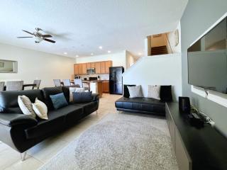 Amazing 4BR Resort Townhome w Splash Pool-4686TD - Davenport - 1