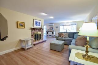 Sunroom Mins to Beaches Views of Marsh - Eastham - 4