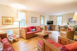 Fantastic Home by Eldridge Park - Orleans - 4