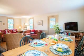 Fantastic Home by Eldridge Park - 1