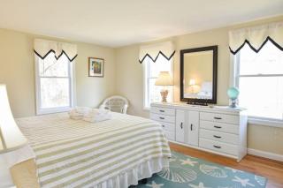 Lovely Home Near Bike Path Dog Welcome! - Chatham - 2