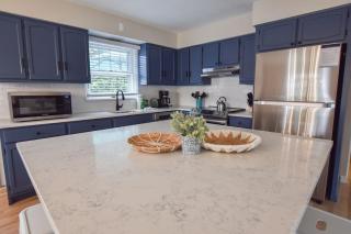 Perfect for Group w Kids & Dogs w Hot Tub - Chatham - 7