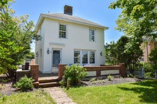 Centrally Located Home w Patio Fire Pit - Chatham - 0