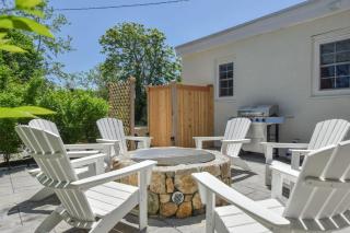 Centrally Located Home w Patio Fire Pit - Chatham - 9