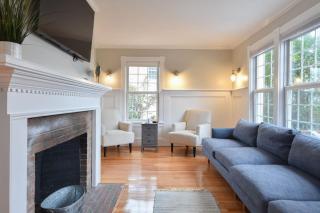 Centrally Located Home w Patio Fire Pit - 2