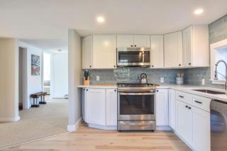 Walk to Water Access to Hiking Trails! - Harwich - 5