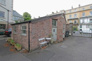 The Coach House, Clifton and Parking - Hopewell - Bristol - 0