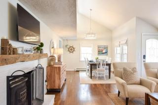 Hot Tub 1 Mile to Swimming on Long Pond - 2