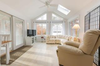Spacious Home by Beach Dog Welcome - Brewster - 8