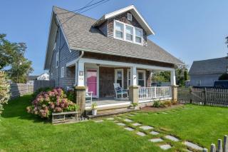 Walk to Beach at Historic Sears Kit Home - 6