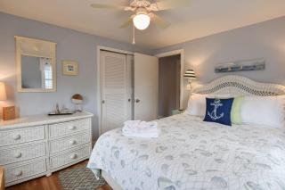 1 2 Mile to Nantucket Sound Beaches - Dennis - 3