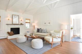 Spacious Beach House 6 Min Walk to Beach - Falmouth - 1