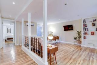 Beautiful 2 Bedroom across from The House of Representatives - 1