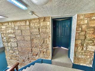 The Downe Arms Hotel - Castleton - 9