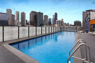 Blue Haven at Marvel Stadium - Rooftop Pool & Free Parking - 6
