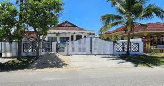 Beril Homestay Full Aircond, Free Wifi, Netflix, Water Filter - Paka - 7