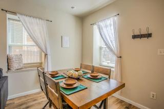 2 BDS Garden Of Gods - Near it all - 1