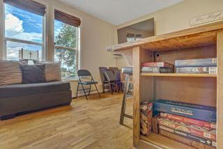 Charming Victorian Haven Near Garden of the Gods - 5