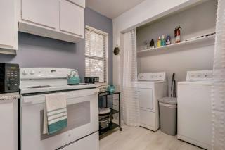 Charming 2bd Near to Stores Restaurants & Hiking - 5