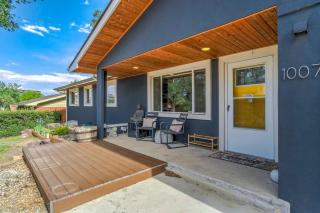 Family Oasis Offices Home Gym Fenced Yard - 7