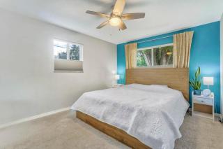 Family Oasis Offices Home Gym Fenced Yard - 8