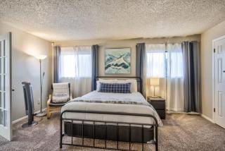 Monthly Stays Family Home Close to Parks - 5