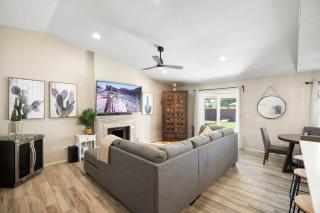 Event Epicenter Heated Pool Game Room Near Stadium - 1