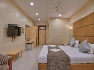 Bentley Hotel Marine Drive - Bombay - 9