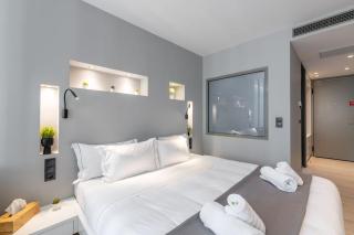 The HostMaster Deluxe Suite - Atene - 8