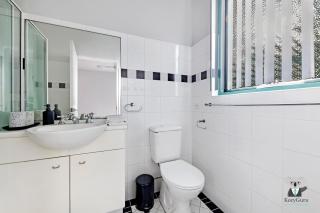 KozyGuru Cronulla 1 Bed Apt next to Beach - Cronulla - 1