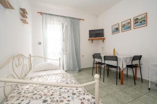 Walerie Apartments close to Center - Novalja - 6