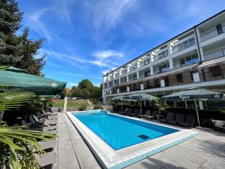Calimbra Wellness Hotel Superior - Miskolctapolca - 0