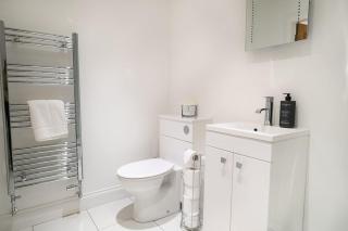 2 Bed 2 Bath Spacious Apartment in Central Aberdeen - Aberdeen - 8