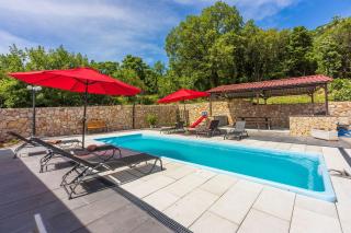 Schöne Ferienwohnung mit Pool und Spielplatz für Kinder - Bribir - 6