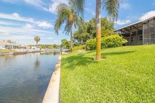Waterfront! JACuZZI and Beach FUN nearby! EZ shops - Englewood - 1