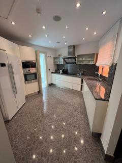 3 bedroom apartment on the waterfront Puerto Banus Marbella - Marbella - 6